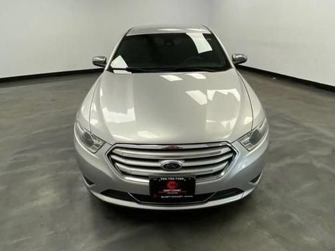 Used 2019 Ford Taurus Limited FWD image 9