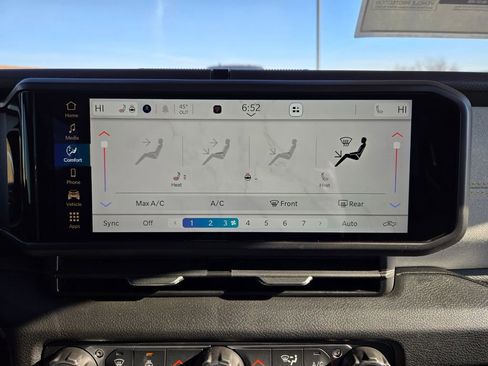 New 2026 Jeep Gladiator Sport AWD/4WD image 21