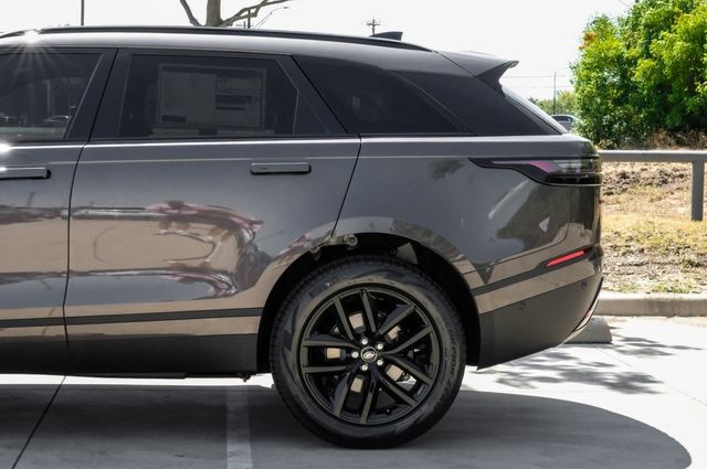 New 2026 Land Rover Range Rover Velar S AWD/4WD image 17