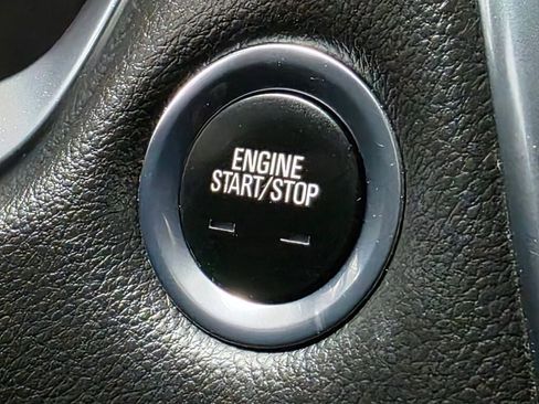 Used 2019 Chevrolet Traverse LS image 15