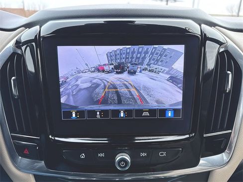 Used 2023 Chevrolet Traverse LT w/ LT Premium Package image 15