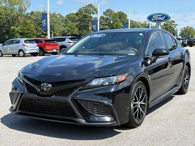 Used 2022 Toyota Camry SE FWD 360° Tour
