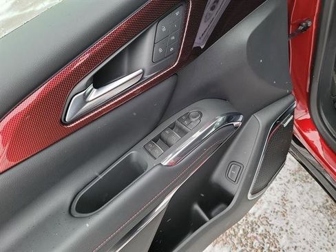 Used 2025 Chevrolet Traverse RS w/ LPO, Floor Liner Package image 13