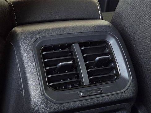 Used 2022 Volkswagen Tiguan S FWD image 15