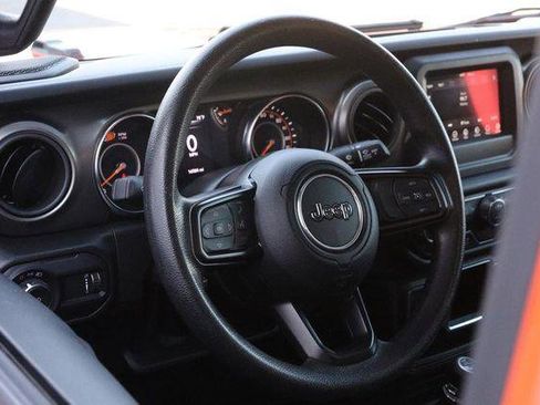 Used 2023 Jeep Wrangler Sport image 23