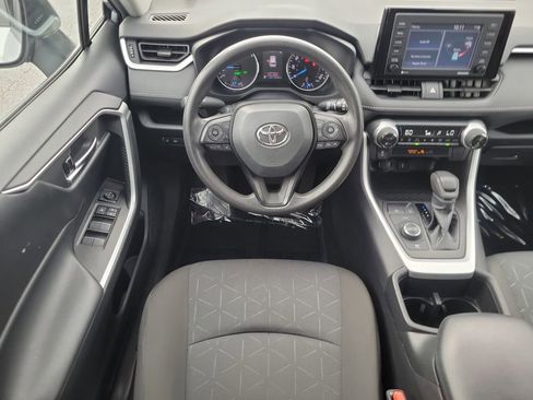 Used 2022 Toyota RAV4 XLE image 14