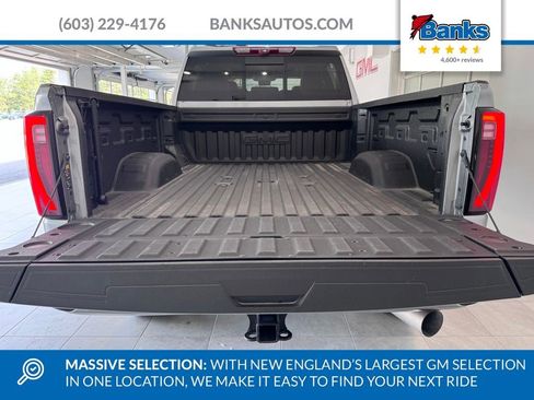 Certified 2025 GMC Sierra 3500 Denali Ultimate AWD/4WD image 7