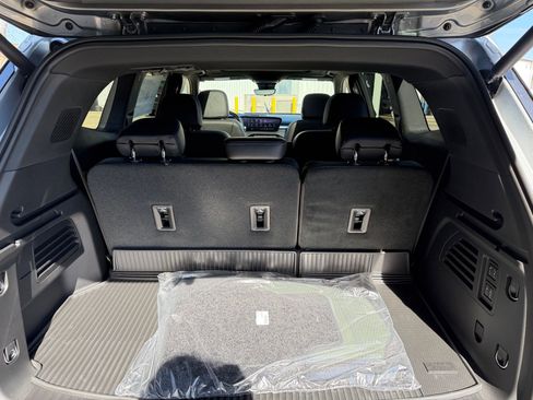 New 2026 Buick Enclave Avenir w/ Super Cruise Package image 36