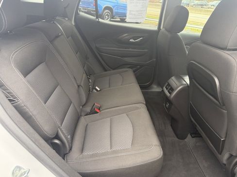 Used 2024 GMC Terrain SLE w/ Driver Convenience Package image 19