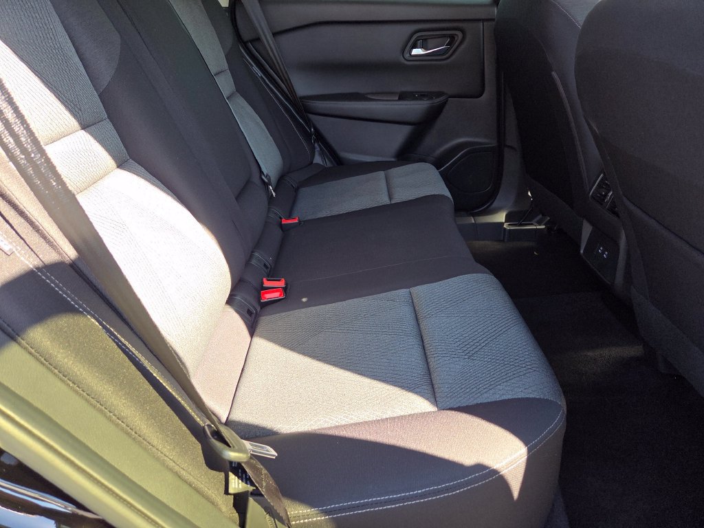 Certified 2024 Nissan Rogue SV AWD/4WD image 27