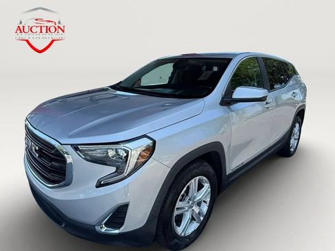 Used 2021 GMC Terrain SLE FWD image 1
