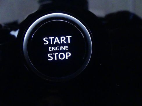 Used 2023 Land Rover Range Rover Sport SE Dynamic image 21