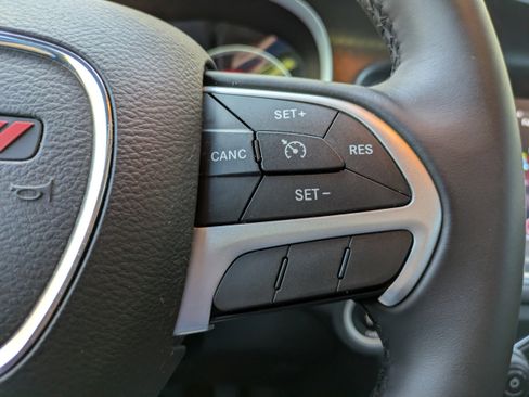 Used 2017 Dodge Charger SXT image 20