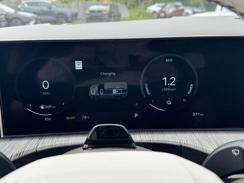 Used 2025 Hyundai Santa Fe Calligraphy image 28