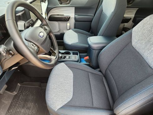 New 2026 Ford Maverick XLT w/ XLT Luxury Package FWD image 13