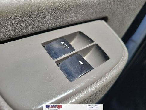 Used 2020 Chevrolet Express 2500 w/ Communications Package RWD image 16