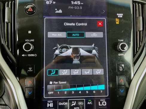 Used 2022 Subaru Outback Premium image 19