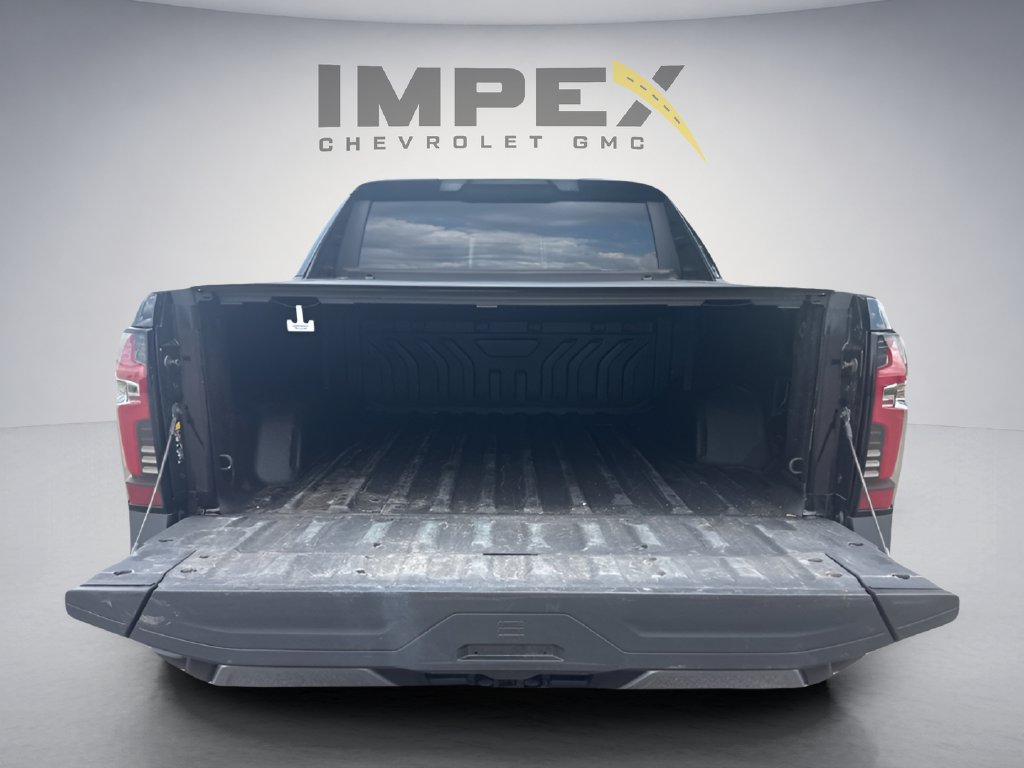 Used 2025 Chevrolet Silverado EV LT AWD/4WD image 28