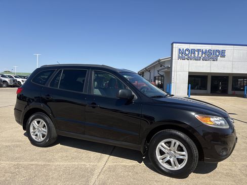 Used 2012 Hyundai Santa Fe GLS FWD image 3