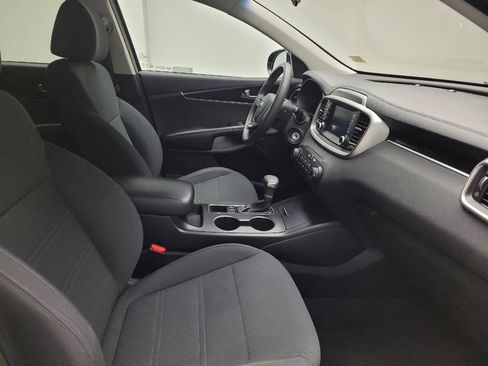 Used 2019 Kia Sorento FWD image 21
