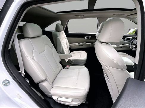 Used 2022 Kia Sorento SX FWD image 25