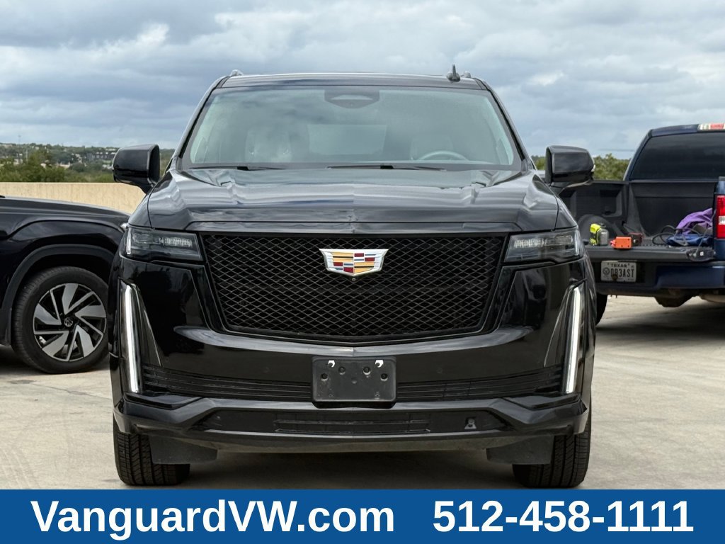 Used 2022 Cadillac Escalade Sport Platinum w/ Heavy-Duty Trailer Package AWD/4WD image 7