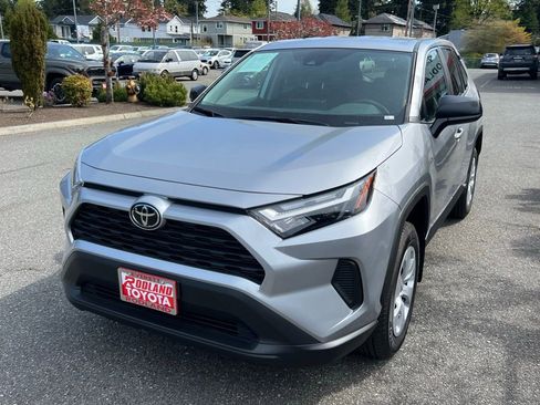 Certified 2025 Toyota RAV4 LE AWD/4WD image 4