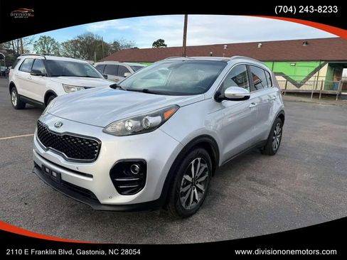 Used 2017 Kia Sportage EX w/ EX Technology Package image 1
