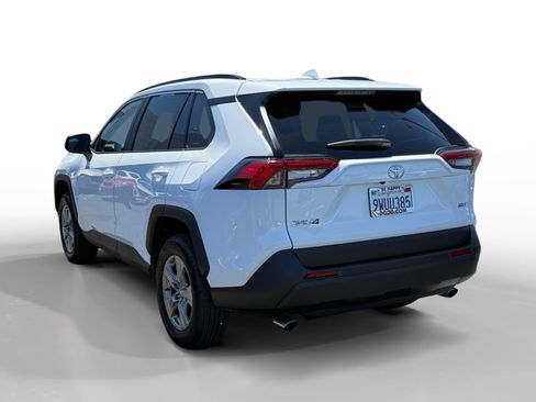 Used 2025 Toyota RAV4 XLE FWD image 3