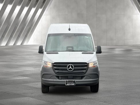 Used 2026 Mercedes-Benz Sprinter 2500 image 9