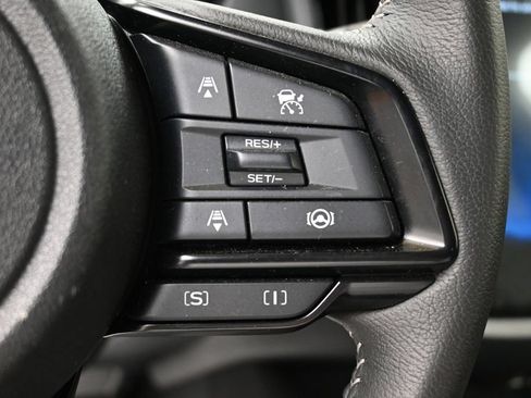 Used 2025 Subaru Forester Premium AWD/4WD image 25
