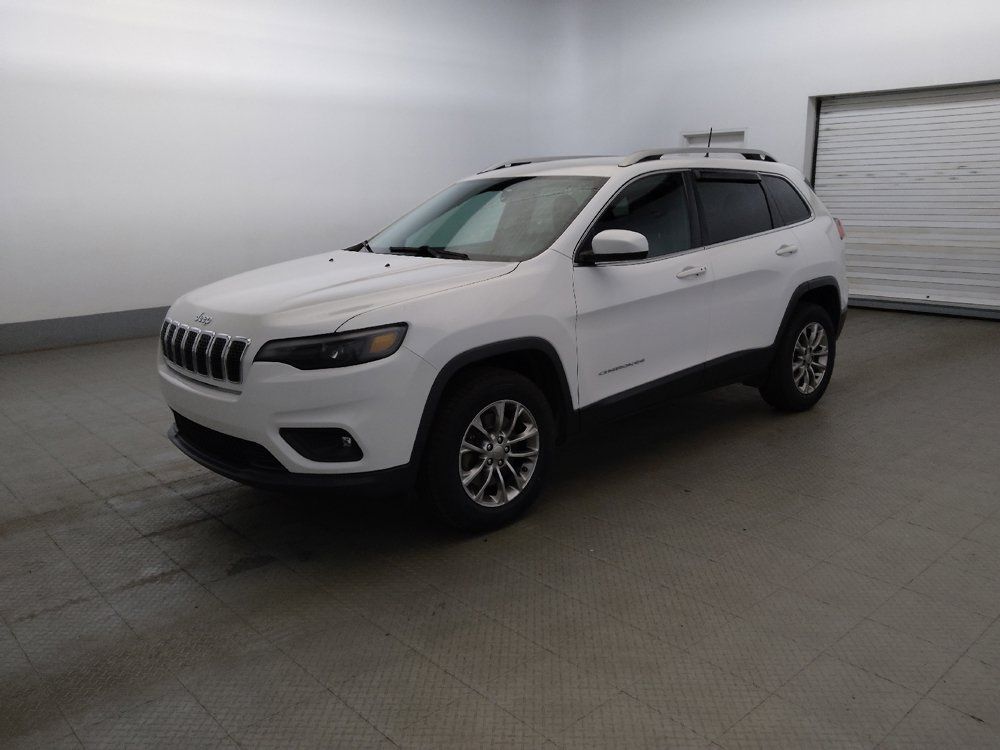 Used 2019 Jeep Cherokee Latitude Plus w/ Cold Weather Group AWD/4WD image 2
