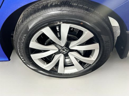 Used 2023 Honda Civic LX image 11