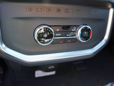 New 2025 Ford Expedition Tremor image 15