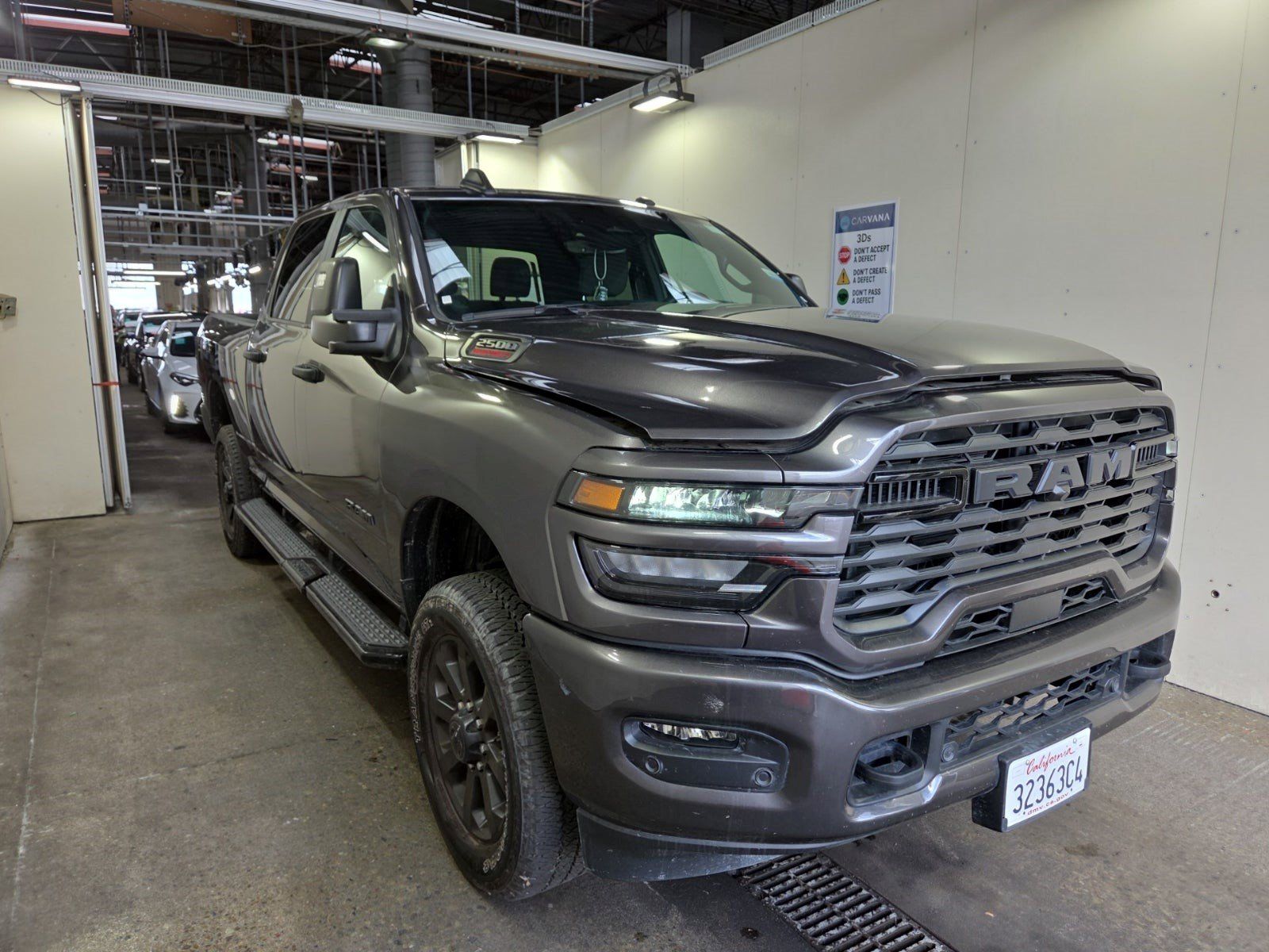 Used 2025 RAM 2500 Big Horn AWD/4WD image 2