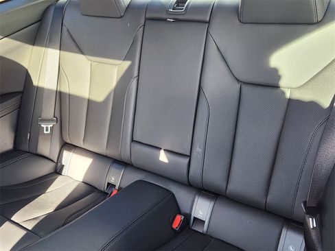 Used 2023 BMW 430i xDrive Coupe w/ Convenience Package image 10