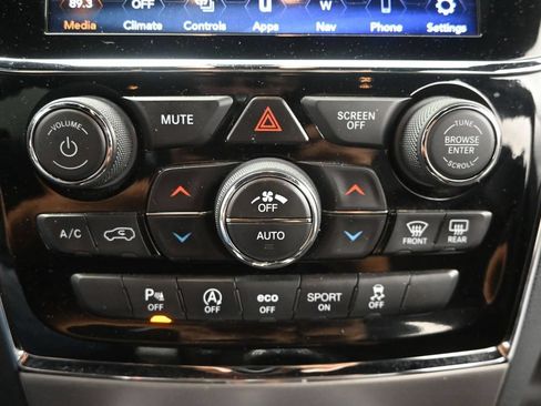 Used 2020 Jeep Grand Cherokee Altitude AWD/4WD image 24