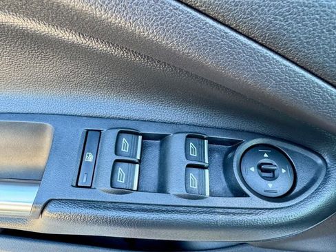 Used 2017 Ford Escape SE w/ Equipment Group 201A AWD/4WD image 14