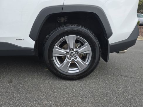 Used 2024 Toyota RAV4 XLE w/ Convenience Package image 34