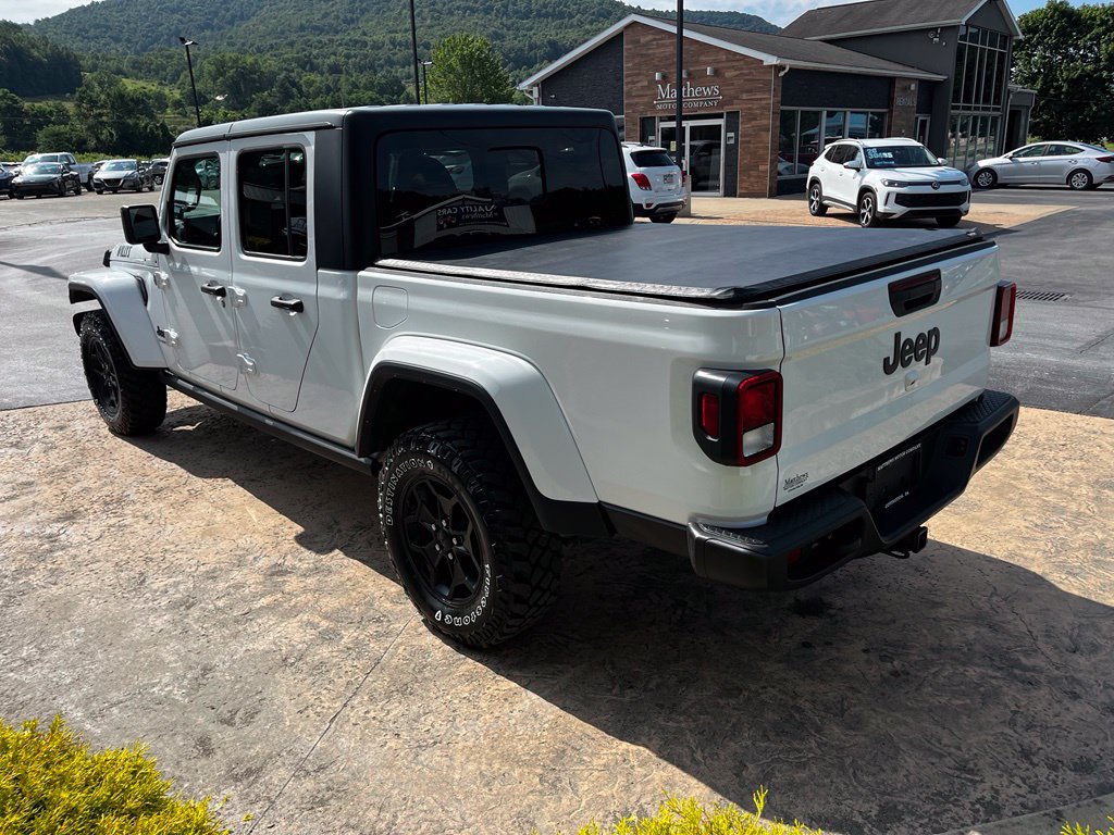 Used 2022 Jeep Gladiator Sport AWD/4WD image 7