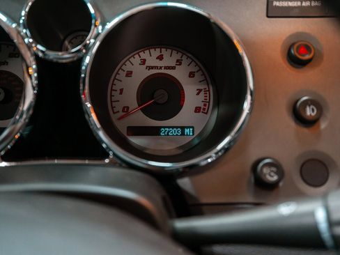 Used 2007 Pontiac Solstice Convertible w/ Premium Package image 20