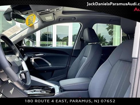 Used 2025 Audi Q5 Premium w/ Convenience Package AWD/4WD image 17