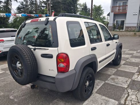 Used 2004 Jeep Liberty Sport w/ PWR Convenience Group AWD/4WD image 6