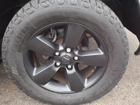 Used 2019 RAM 1500 Express w/ Wheel & Sound Group AWD/4WD image 44