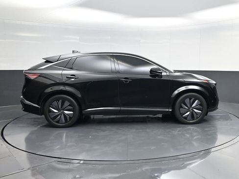 Used 2023 Nissan Ariya FWD image 2