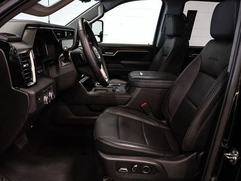 Used 2025 GMC Sierra 3500 Denali w/ Denali Reserve Package AWD/4WD image 23