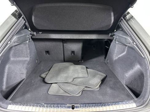 Used 2025 Audi Q3 2.0T Premium image 26