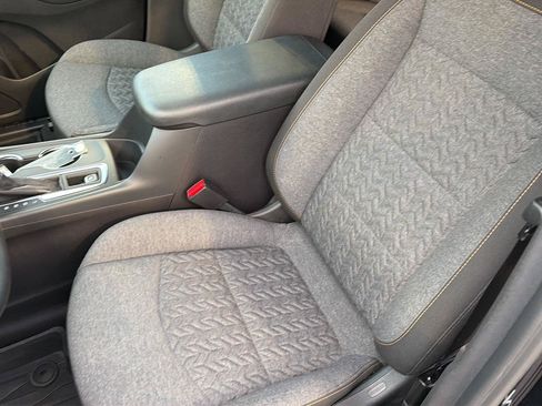 Used 2024 Chevrolet Equinox LT FWD image 28