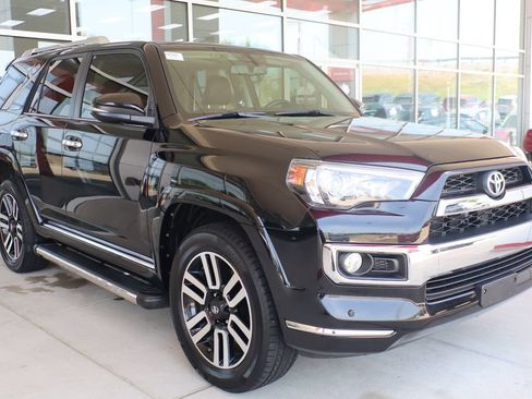 Used 2017 Toyota 4Runner Limited AWD/4WD image 1