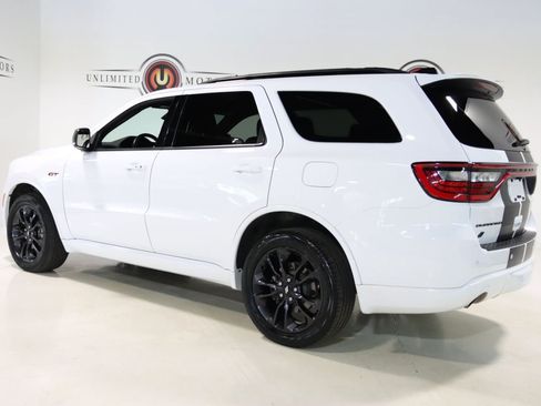 Used 2025 Dodge Durango GT AWD/4WD image 3